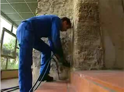 Injection dans les murs